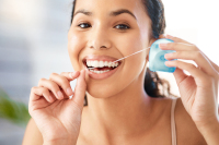 hygiene-dentaire-sans-fil-dentaire-ni-brossettes-consequences-possibles-dentiste-paris-17